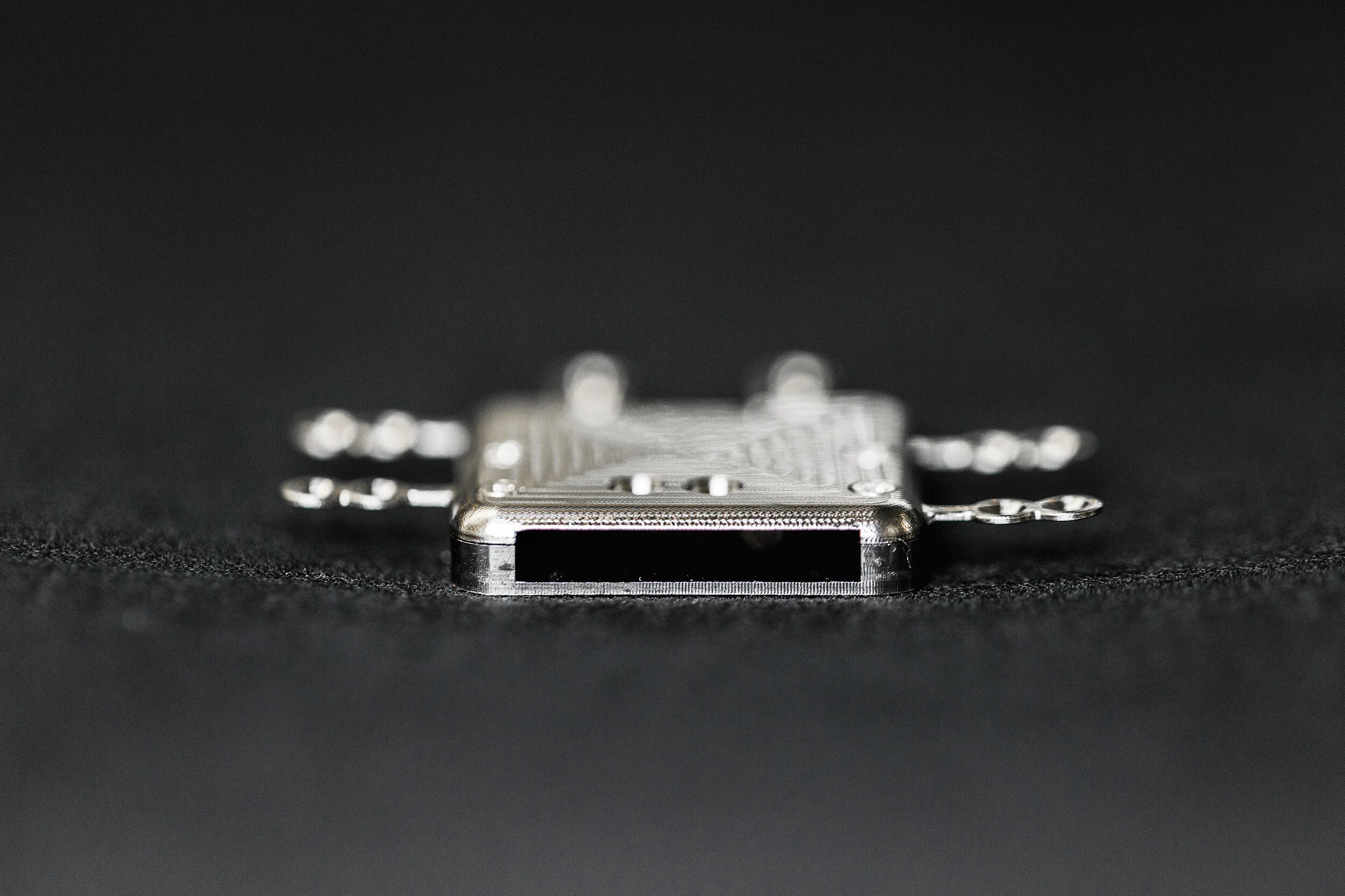 neuralink_cartridge_final.jpg