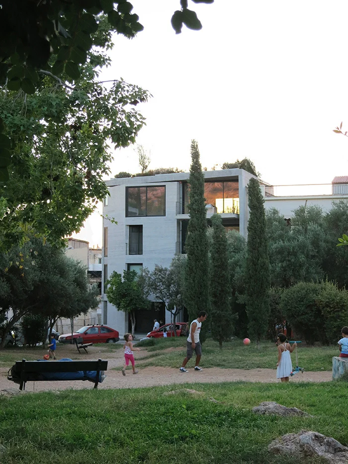 01.jpg