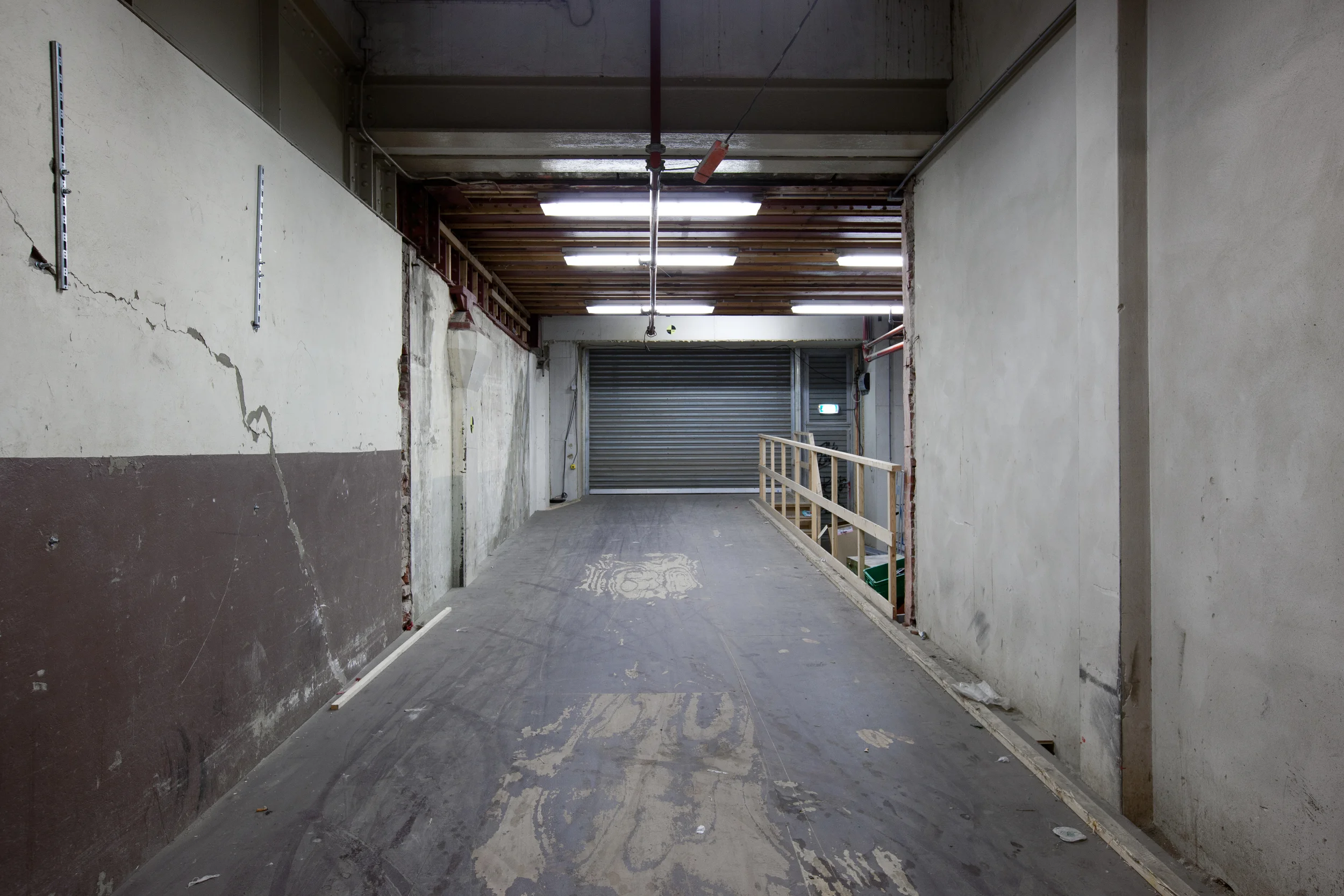 de Volkskrant – Amsterdam Central Station / Logistics Hallway. Published January 9, 2015