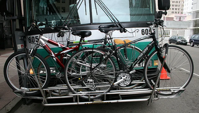 Sistema de transporte de bicicleta no ônibus - Alemanha