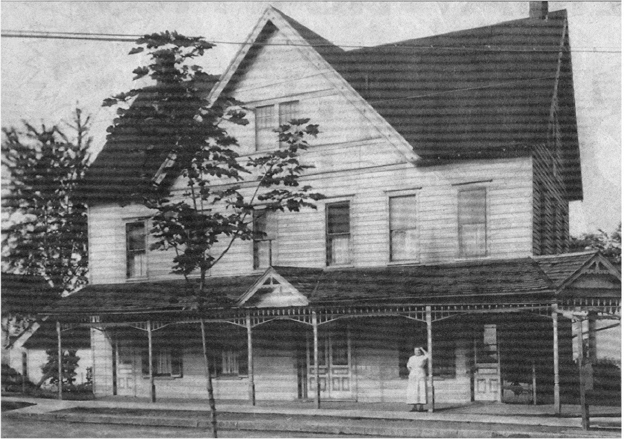 Hotel &amp; Tavern c. 1905