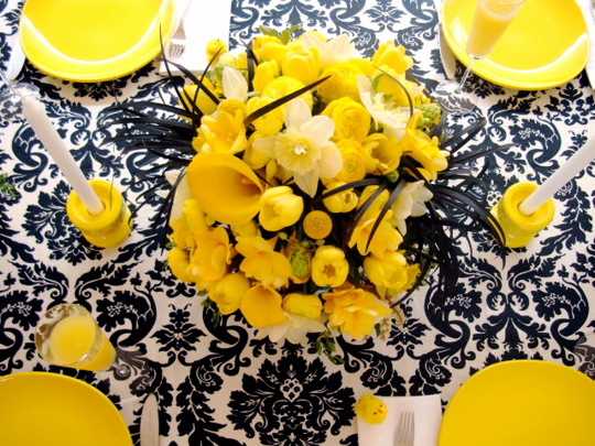 easter-table-from-above1