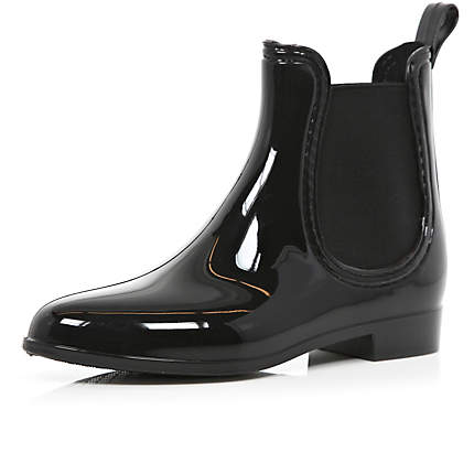 patnet chealsea boots from river island.jpeg