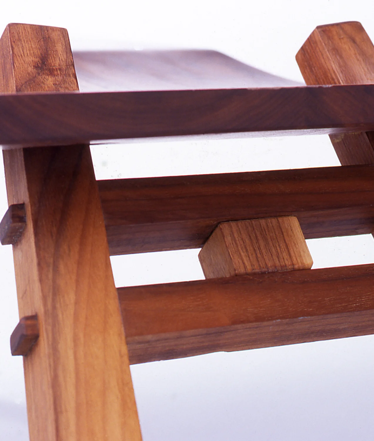 walnut bench detail_small.jpg