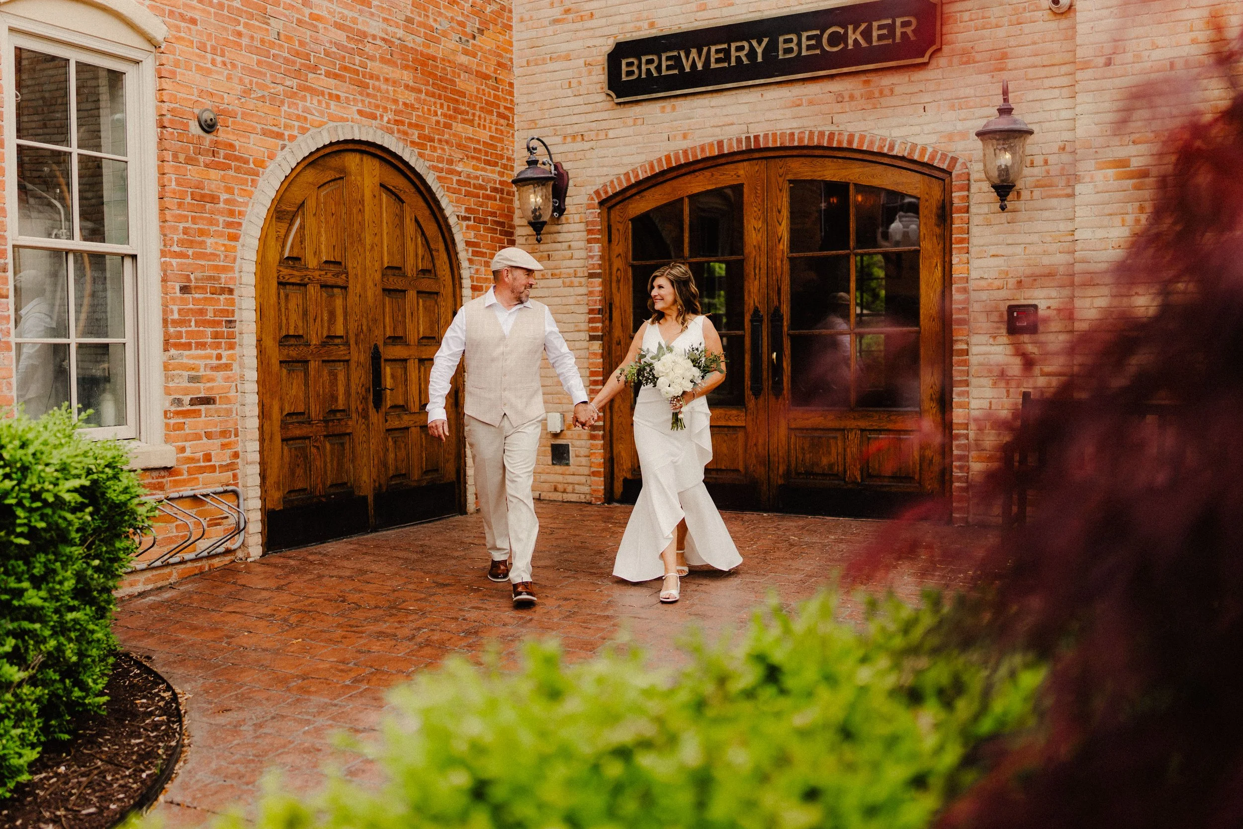 Metro Detroit Cinematic Wedding Photographer 9.jpg
