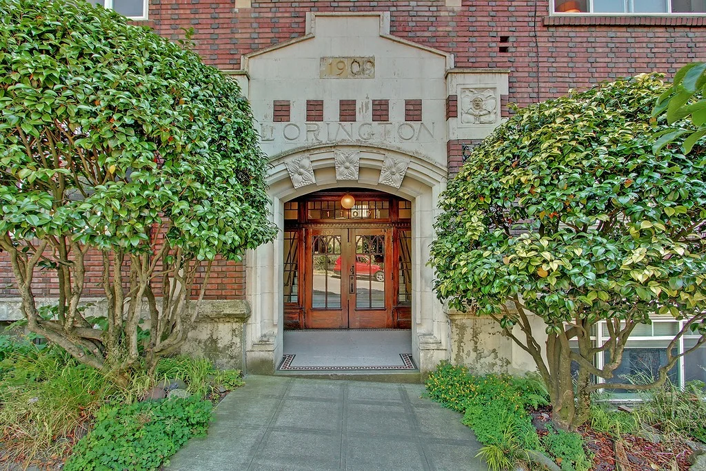 front_entry.jpg
