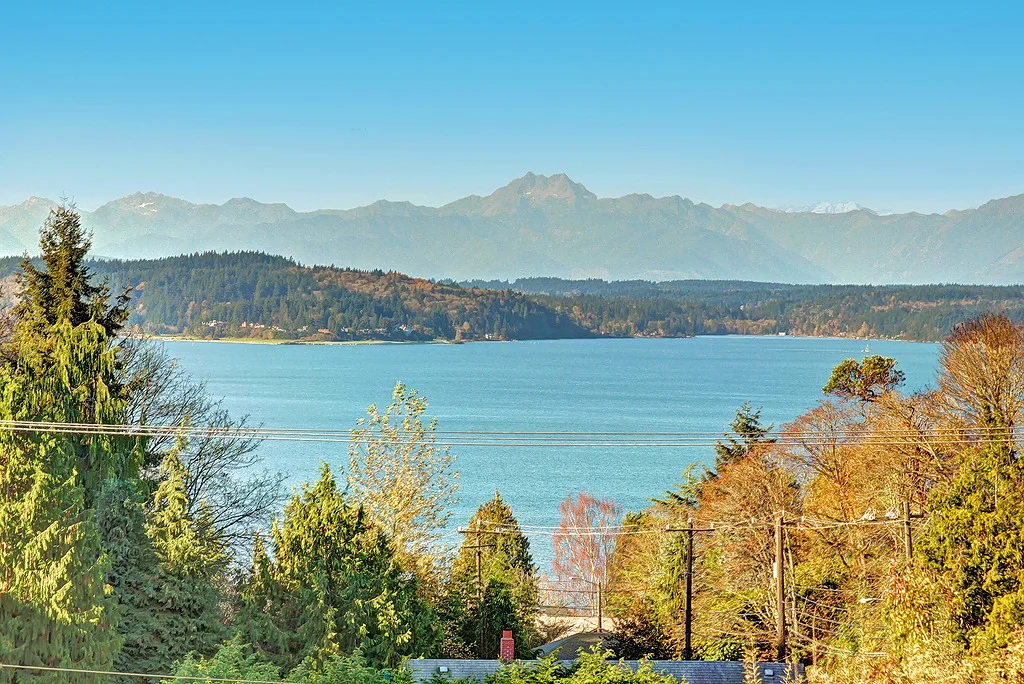  2712 Garlough Ave SW, Seattle 98116