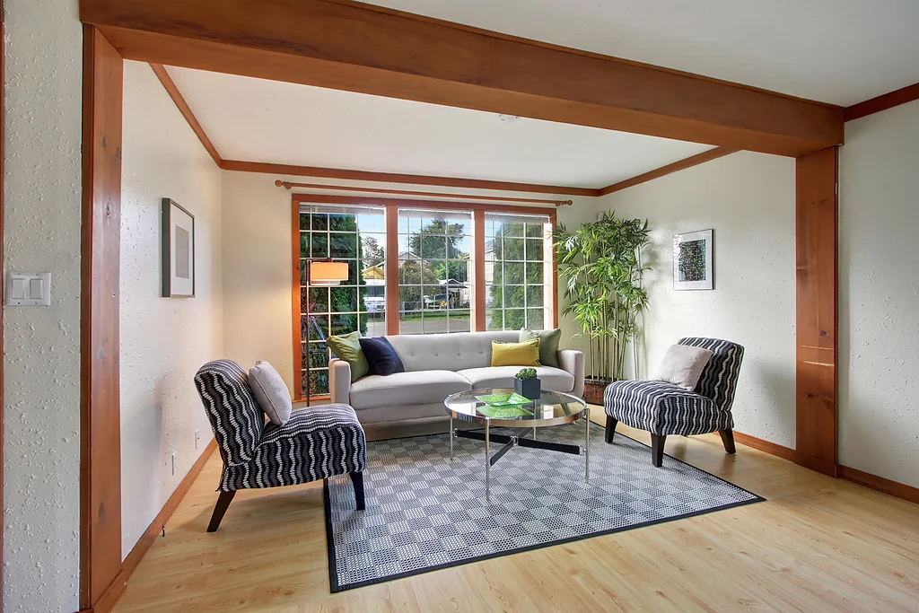 8526 South 118th Street, Seattle, WA 98178