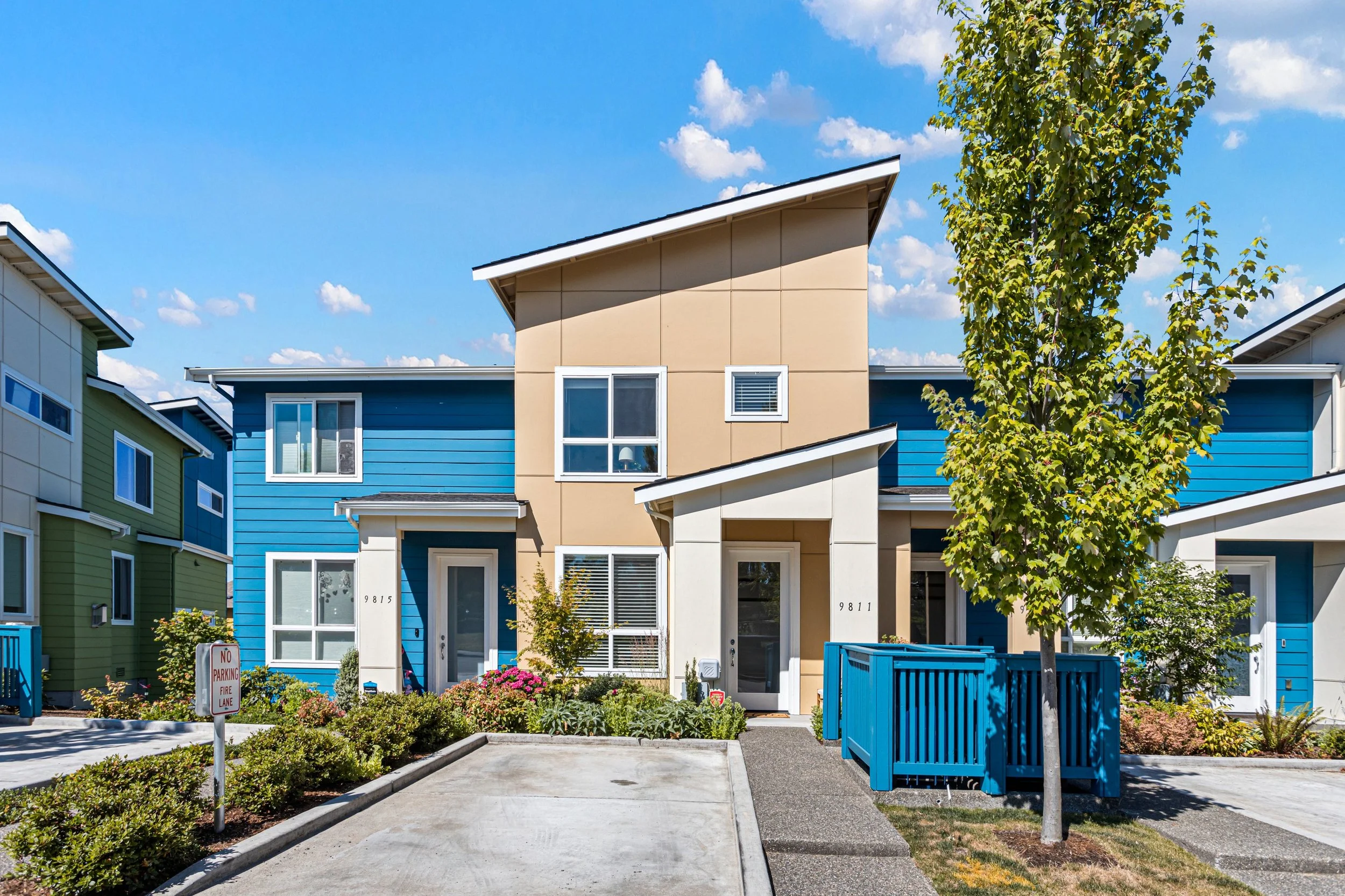 9811 10th PL SW, Seattle, WA 98106