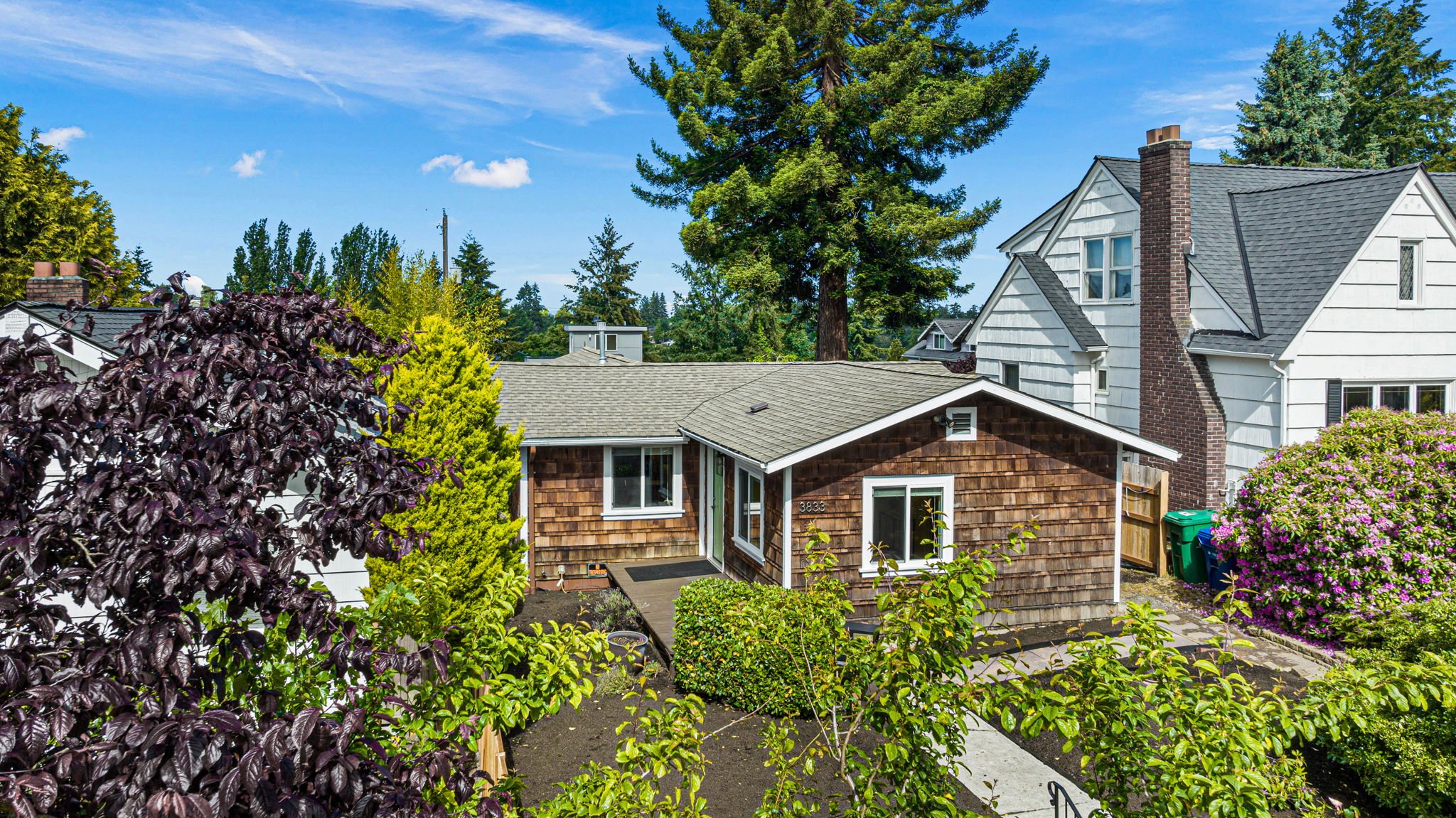 3833 45th Ave SW, Seattle WA 98116
