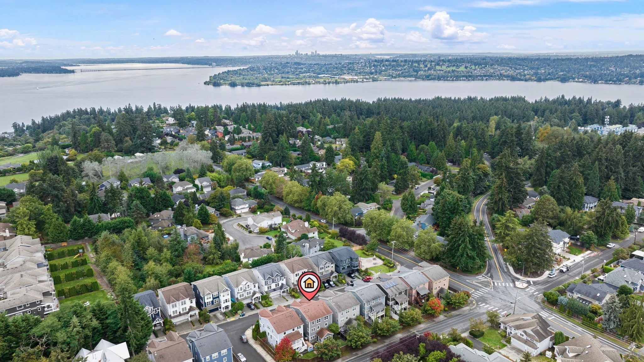  8432 NE 123rd PL, Kirkland 98034