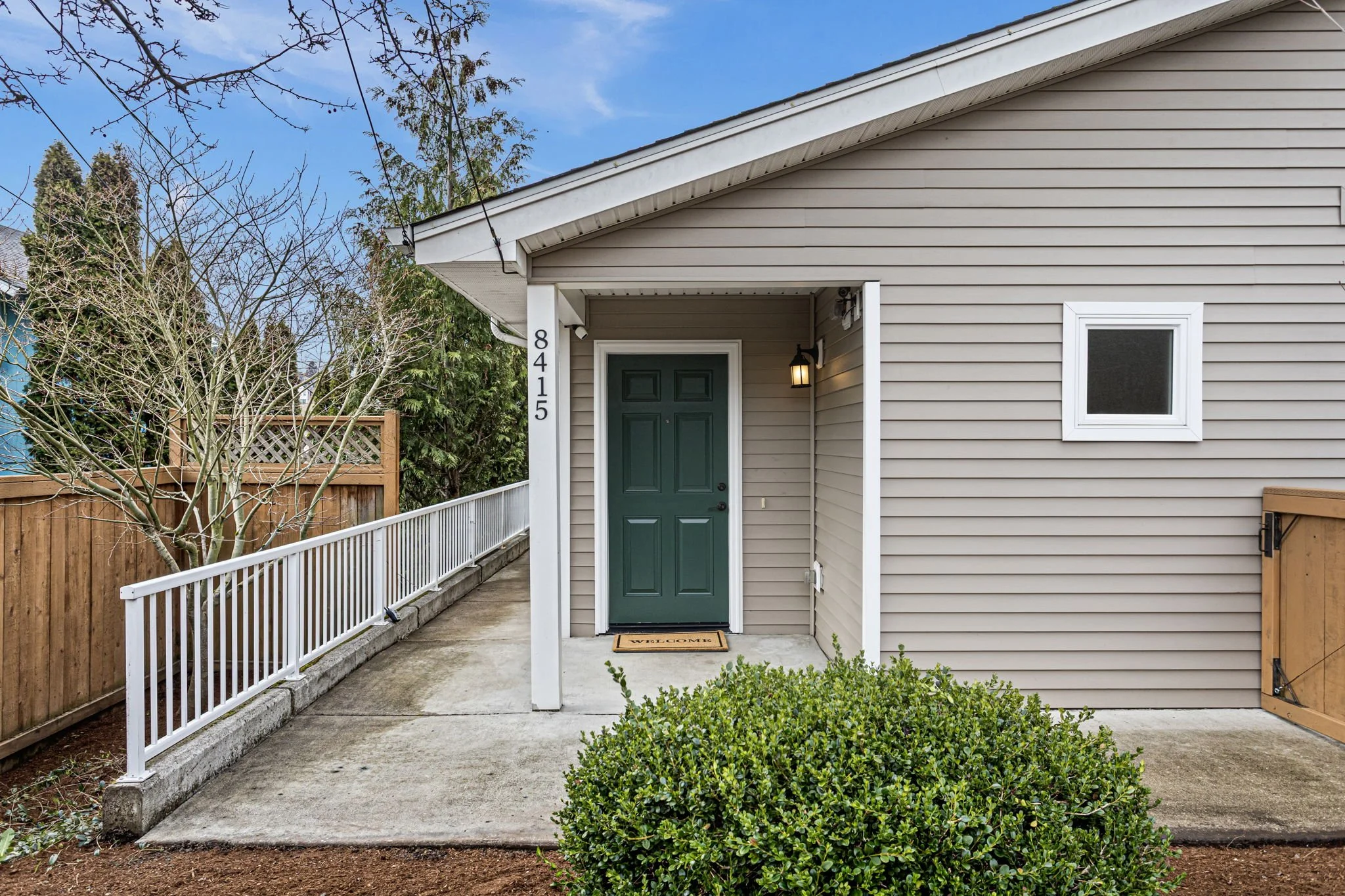 8415 44th Ave S, Seattle 98118