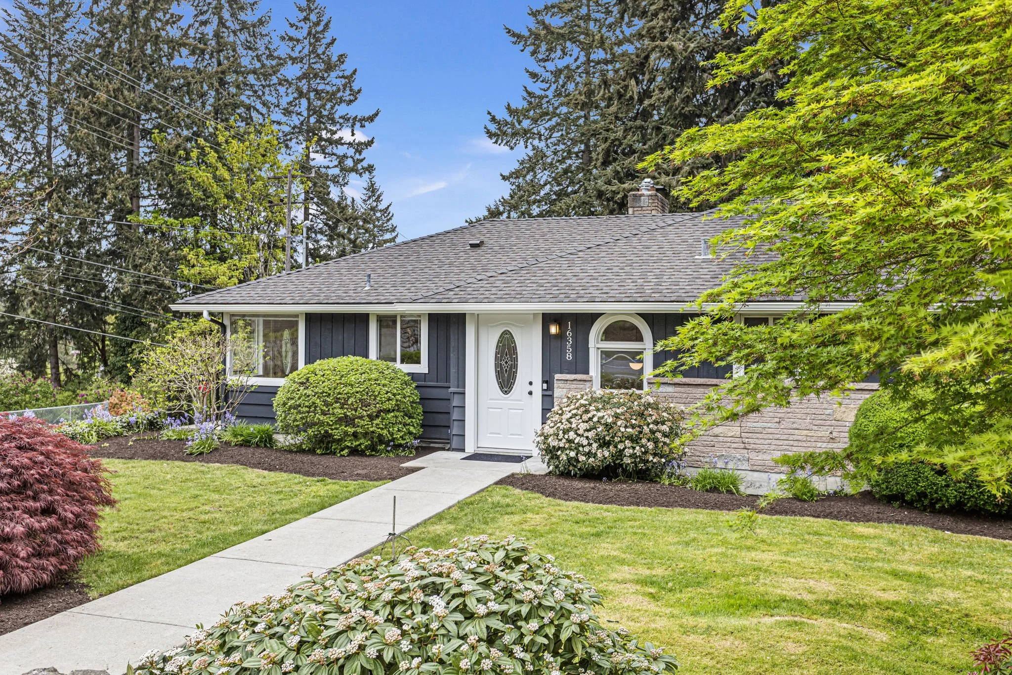 16358 Ashworth Ave N, Shoreline, WA 98133