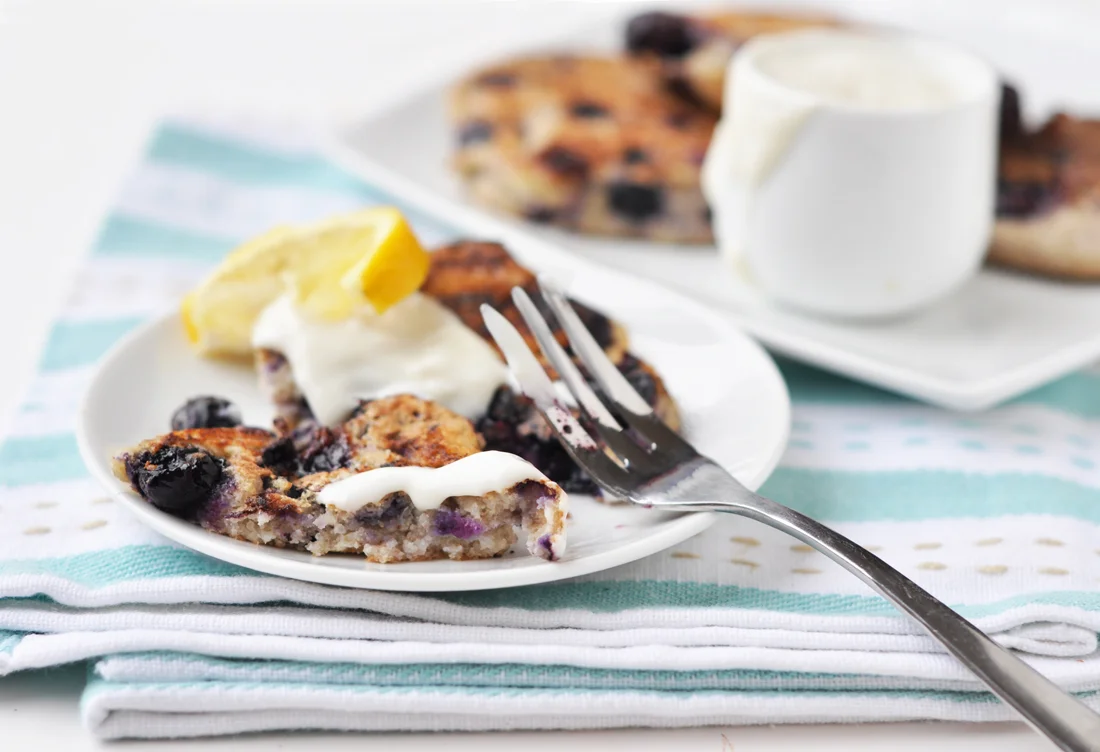 lemon blueberry pancakes 2a.jpg