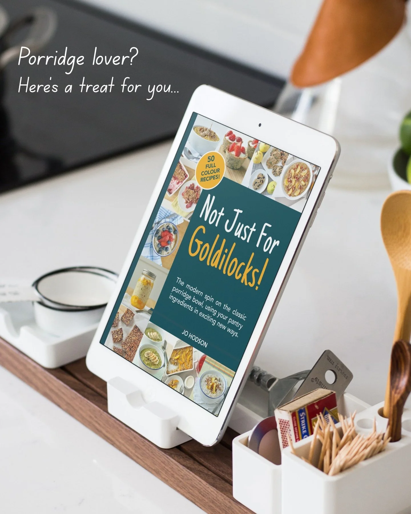 The other day I had some ebook purchases pop up in my email notifications, including this one, which reminded me that porridge season is well and truly upon us! 

(Or if you're a porridge lover like me you just eat porridge all year round!)

A classi