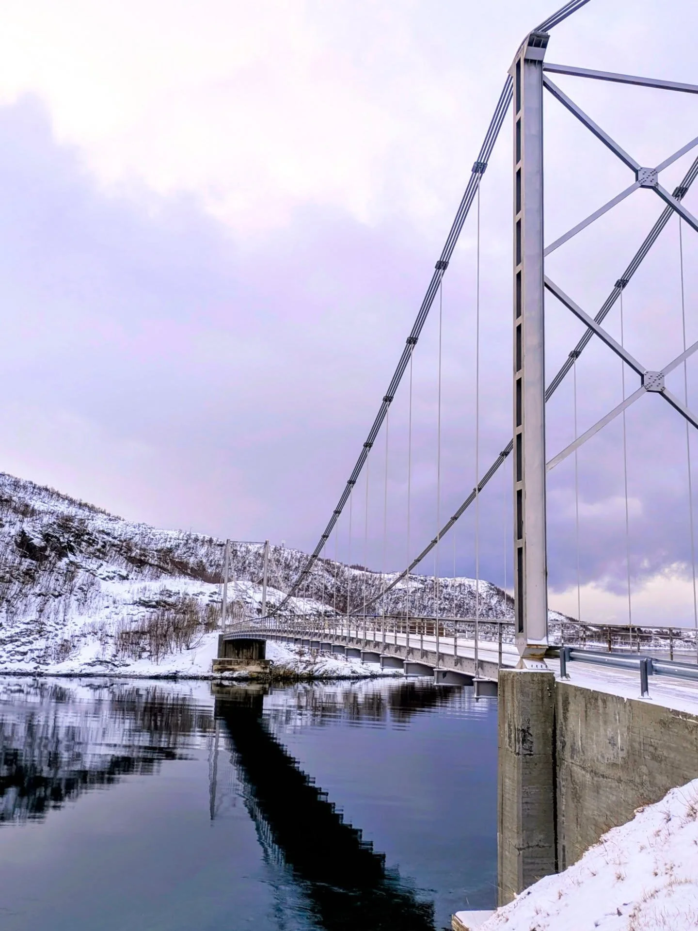 I couldn't help but share a little Arctic bridge love from the last two weeks... 

There are too many to list all the names of, but which pic is your favourite? (Once again, seriously considering creating a bridge Insta account 😛)