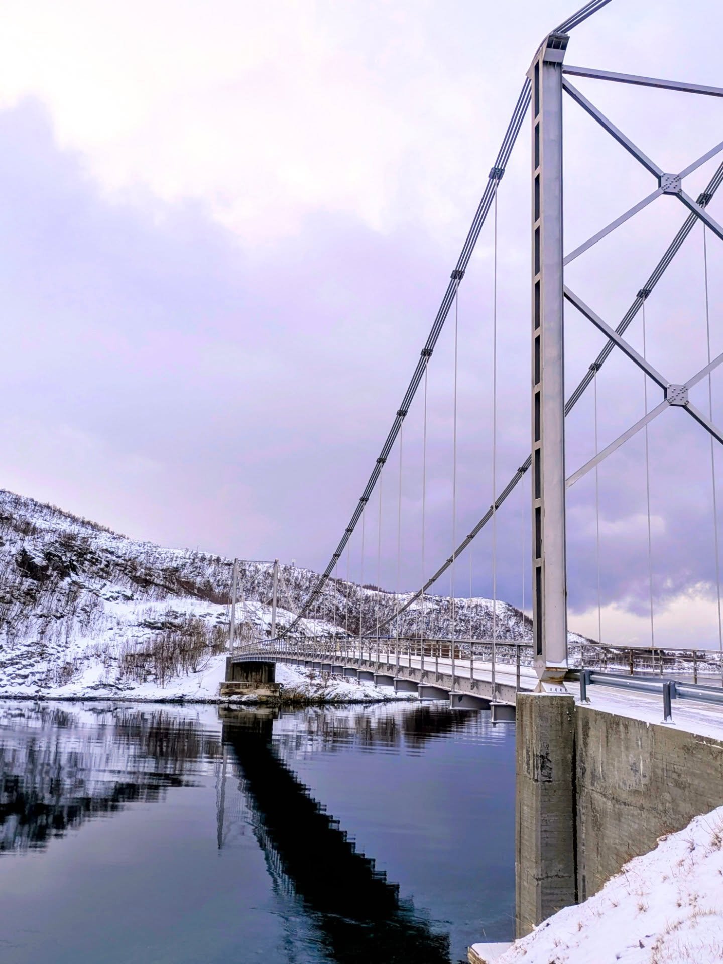 I couldn't help but share a little Arctic bridge love from the last two weeks... 

There are too many to list all the names of, but which pic is your favourite? (Once again, seriously considering creating a bridge Insta account 😛)