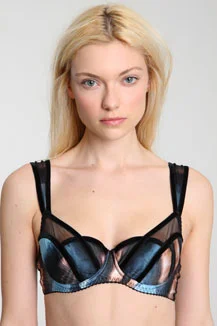 Wide fabric straps by 'YES MASTER'