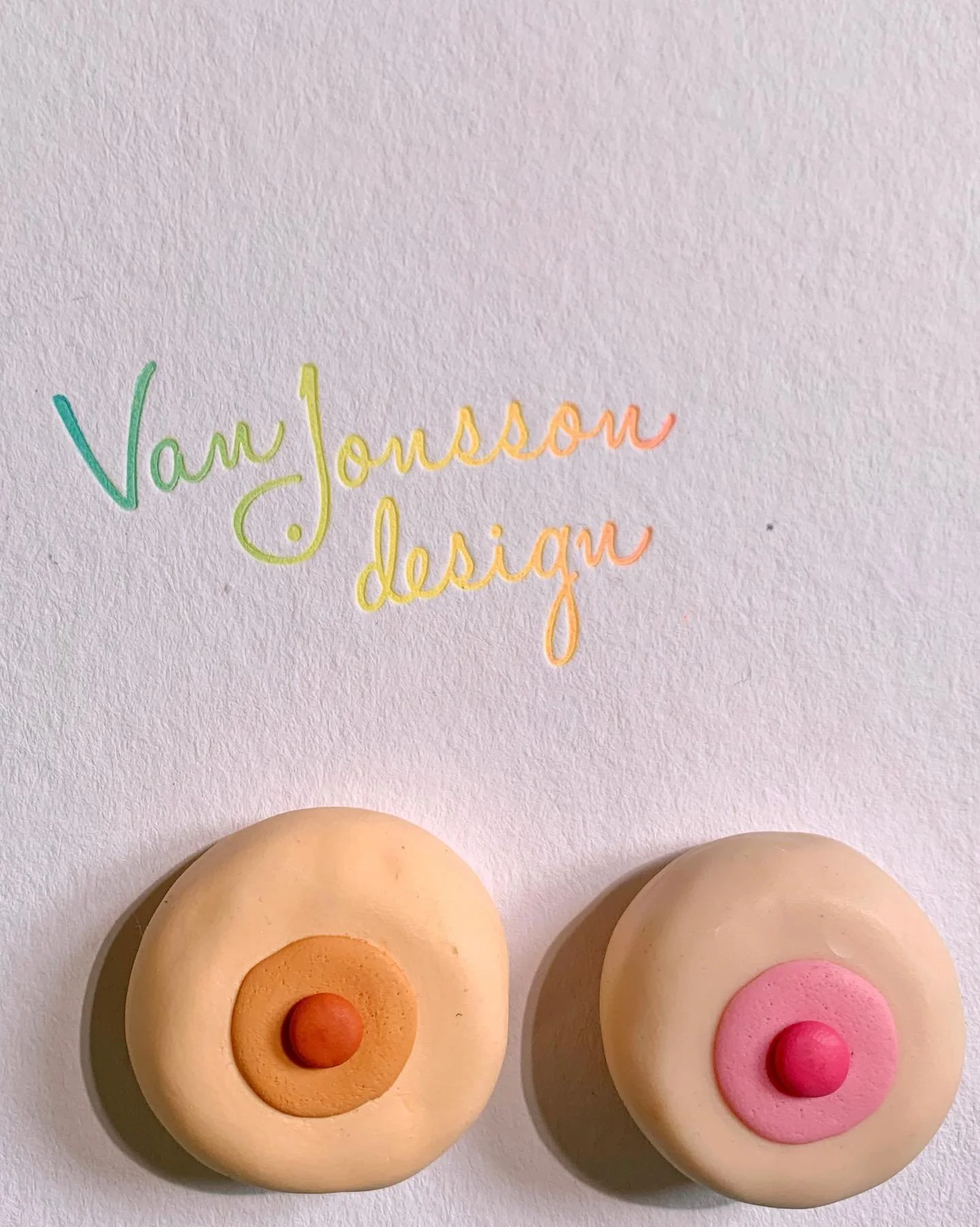 I&rsquo;m doing grading above an E cup live for the last time tomorrow. With more client work and the running the BRA-nd studio (subscription for lingerie designers) I&rsquo;m finding less time to do the lives. 
There isn&rsquo;t that  much informati