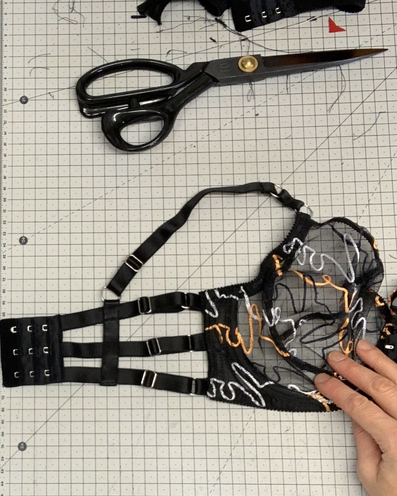 How to alter, lengthen or shorten an underband on an already made bra — Van  Jonsson Design