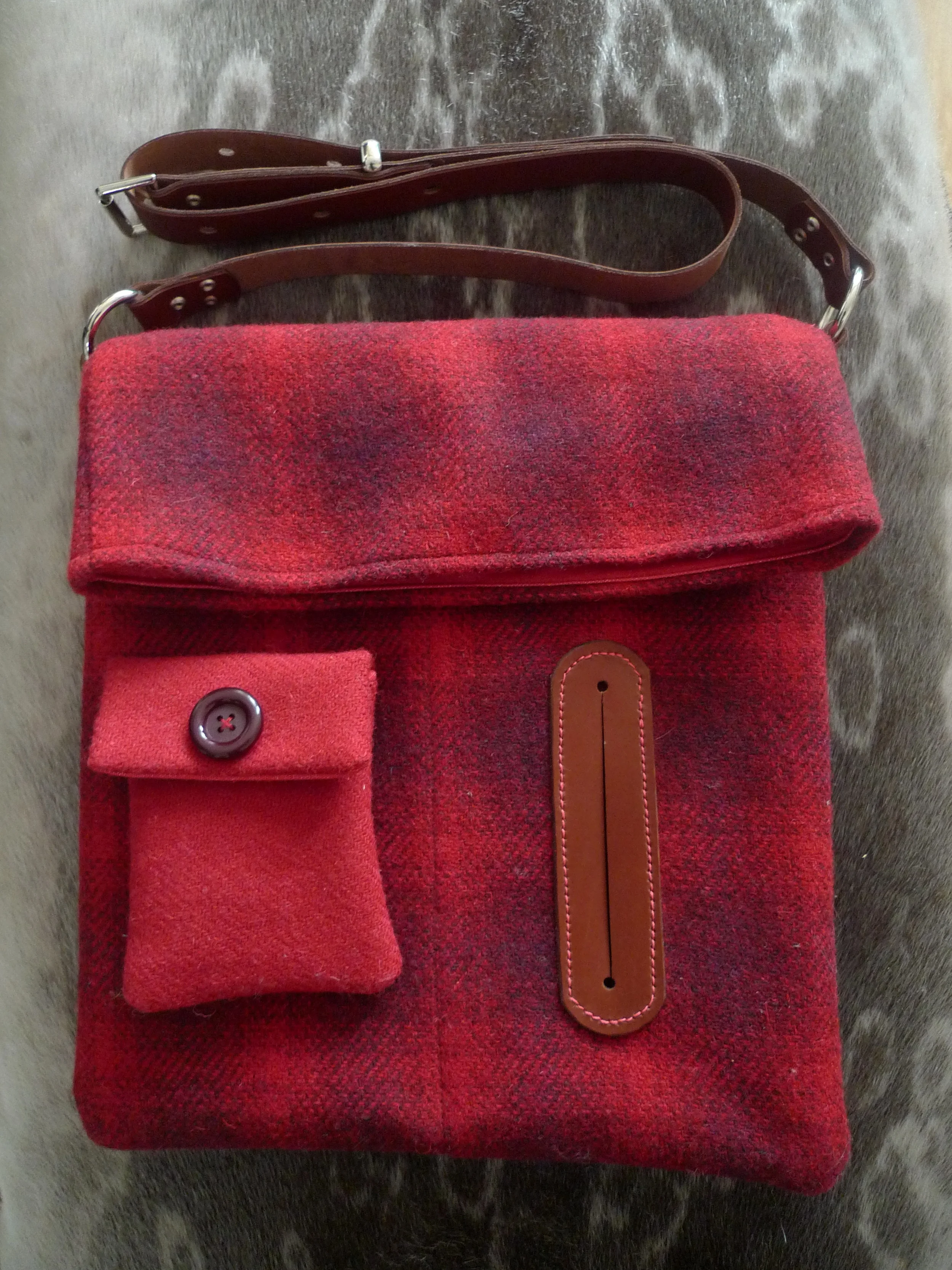 Red tartan Harris Tweed bag