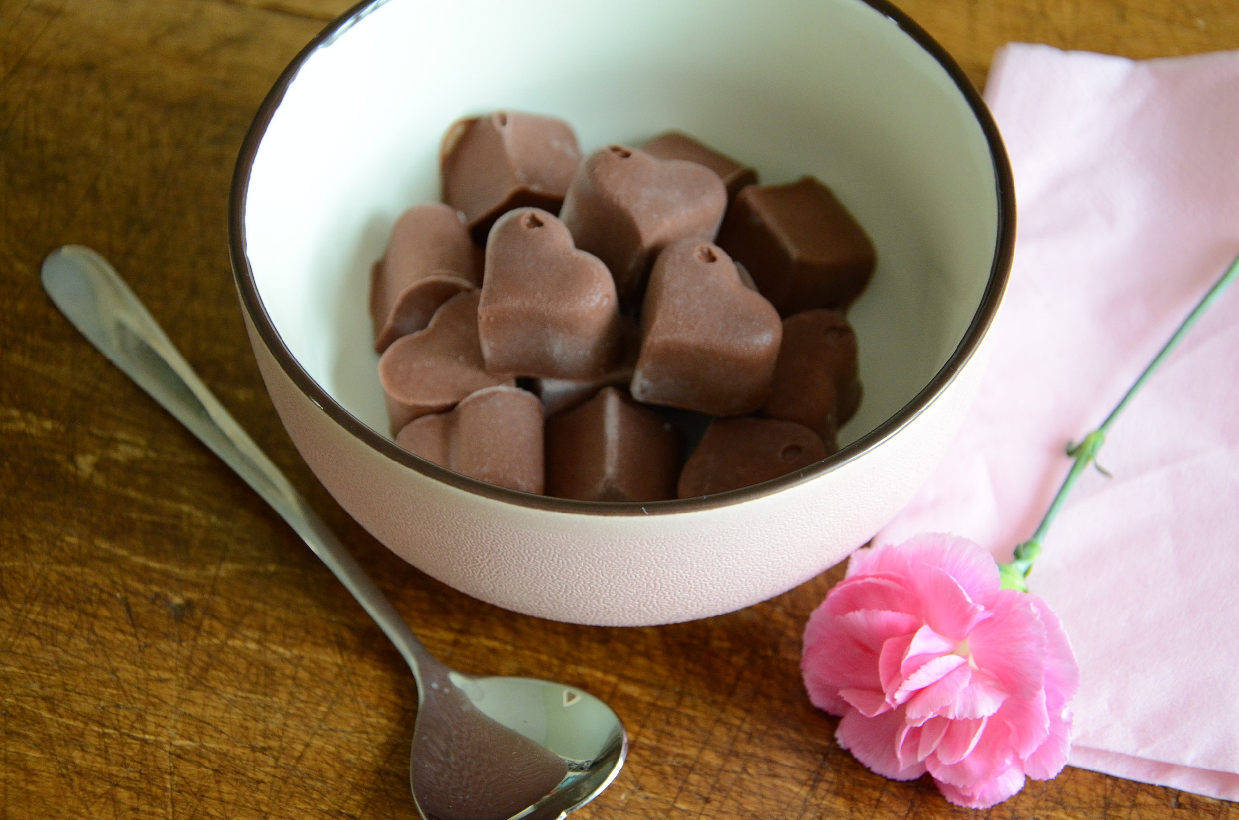 DEVIL'S CHOCOLATE HEARTS 