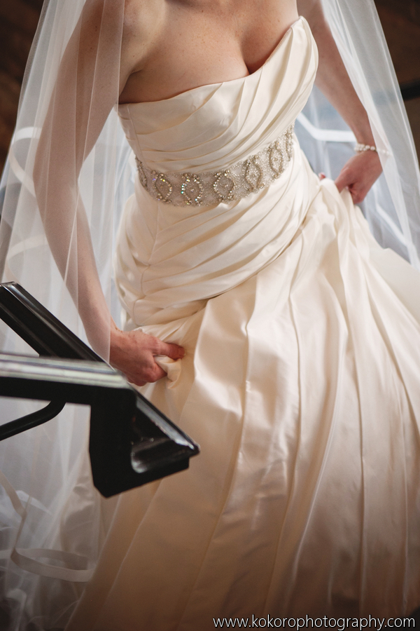 WEDDING GOWN: modern trousseau WEDDING VEIL: sara gabriel PHOTOGRAPHER: kokoro photography - anna bé bridal boutique