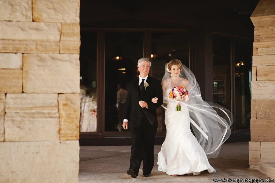 WEDDING GOWN: modern trousseau WEDDING VEIL: sara gabriel PHOTOGRAPHER: kokoro photography - anna bé bridal boutique
