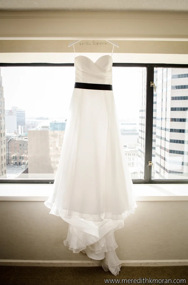 WEDDING GOWN: watters PHOTOGRAPHER: meredith moran photography - anna bé bridal boutique