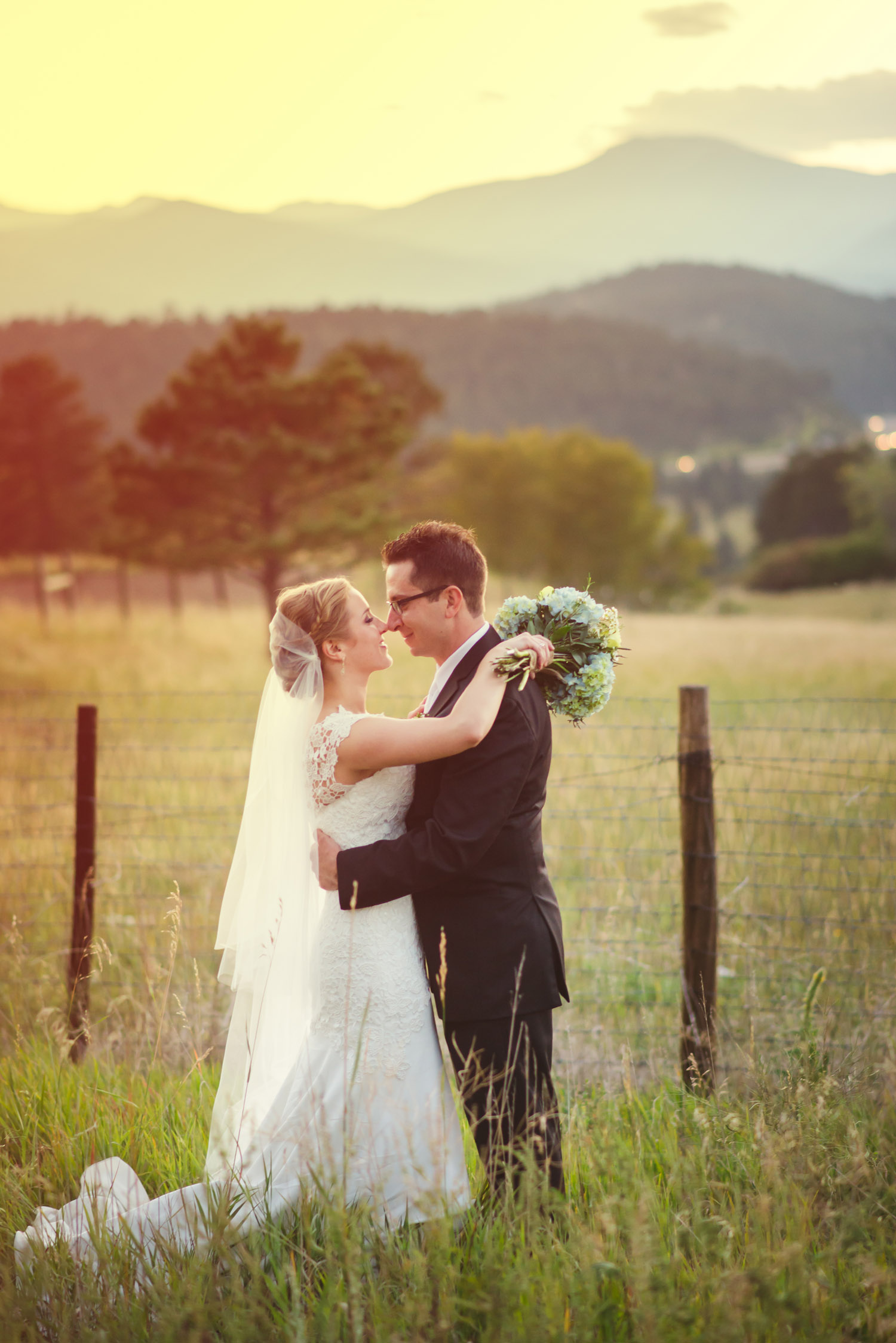 Joanna_Jason_Golden_Colorado_Wedding_13.jpg