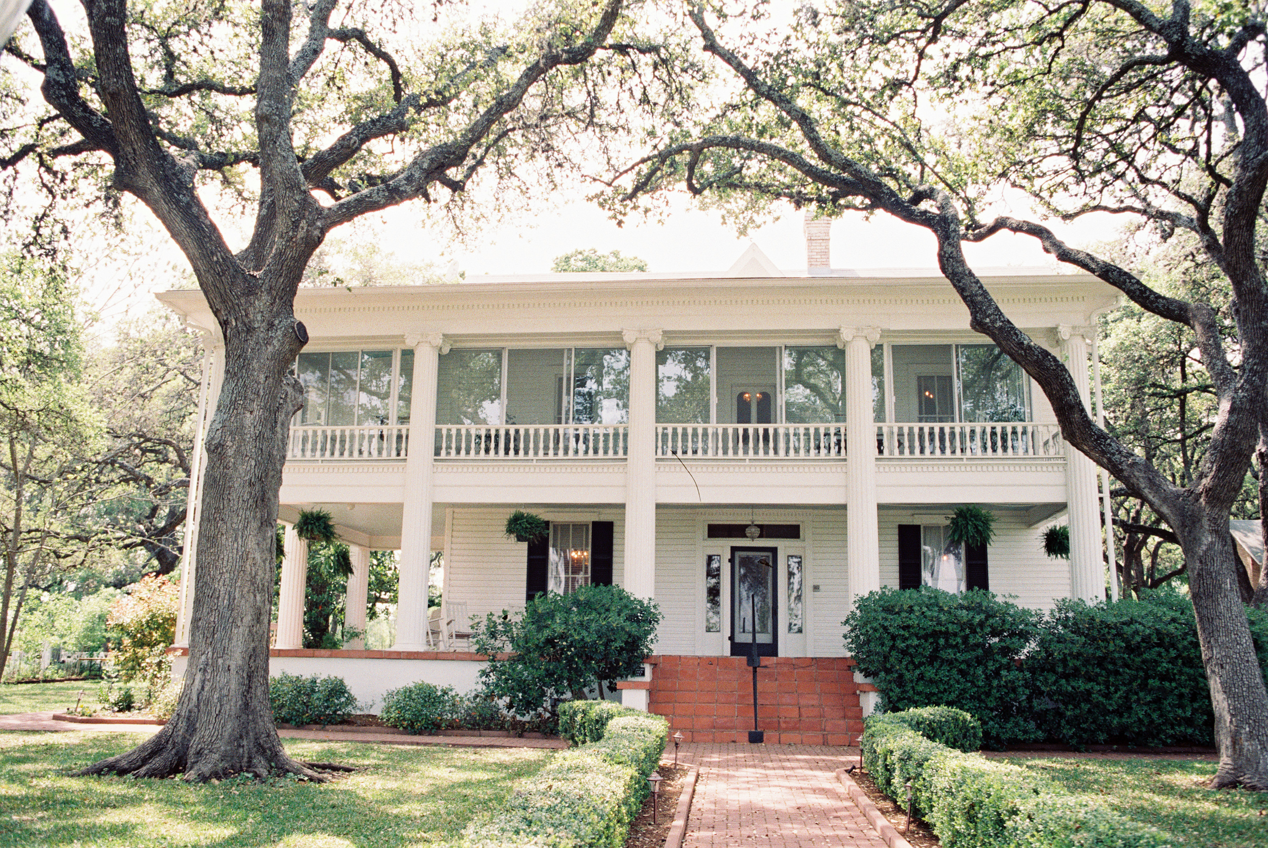 Rosalyn_Josh_Texas_Wedding_1.jpg