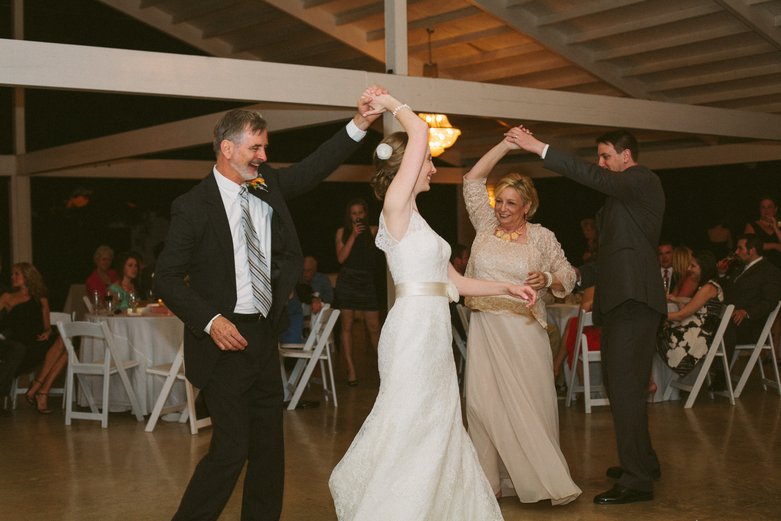 Rosalyn_Josh_Texas_Wedding_24.jpg