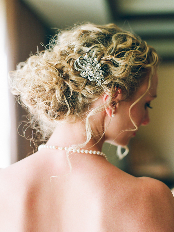 05-Wedding-Day-Hair-Pearls-Barrette.jpg
