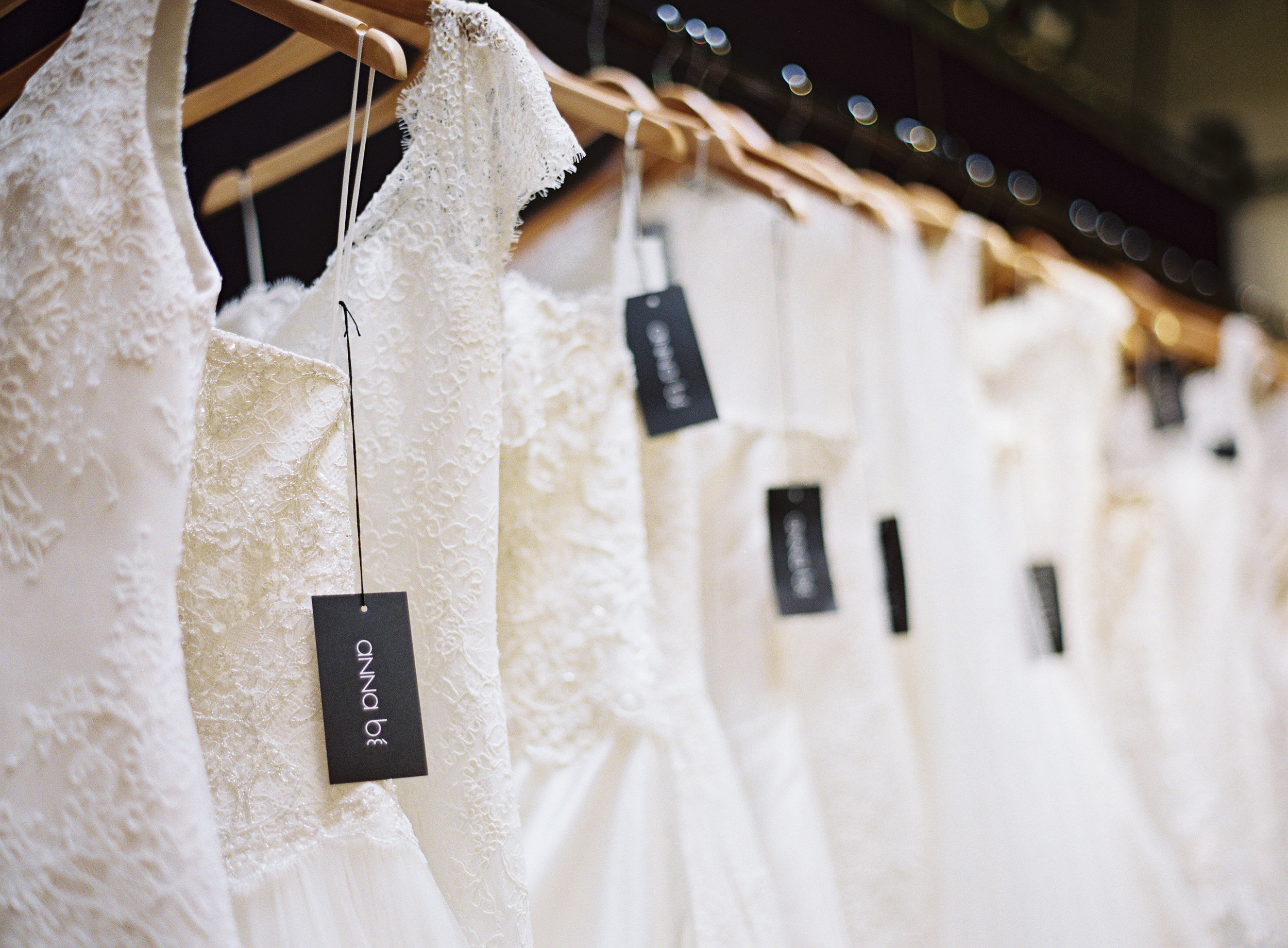 Sample Sale Secrets for Wedding Dresses - What is a Sample Sale? 