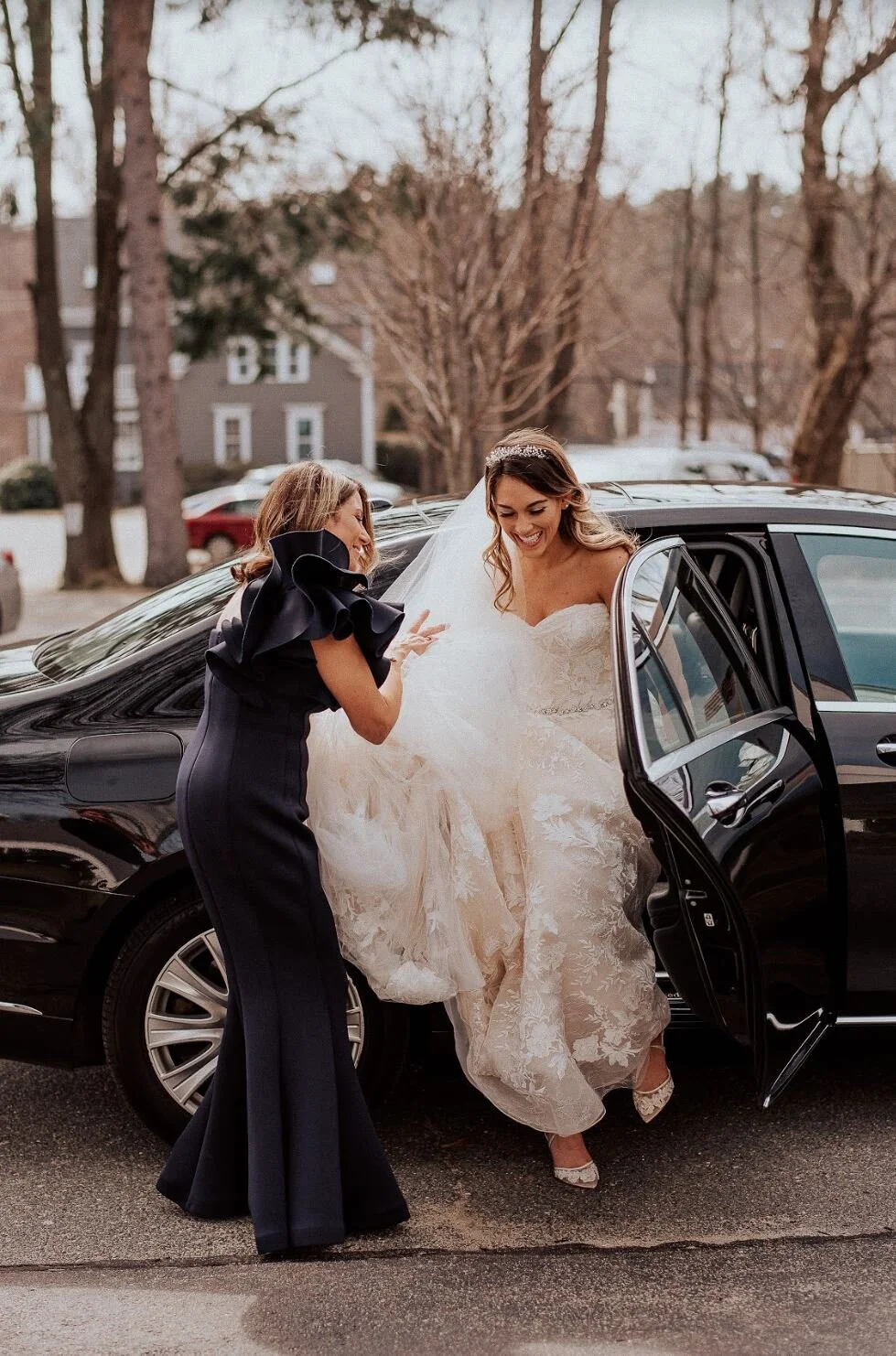 Real Wedding: Caitlin + Andrew | Classic Spring Wedding in Ines Di Santo Lace Gown