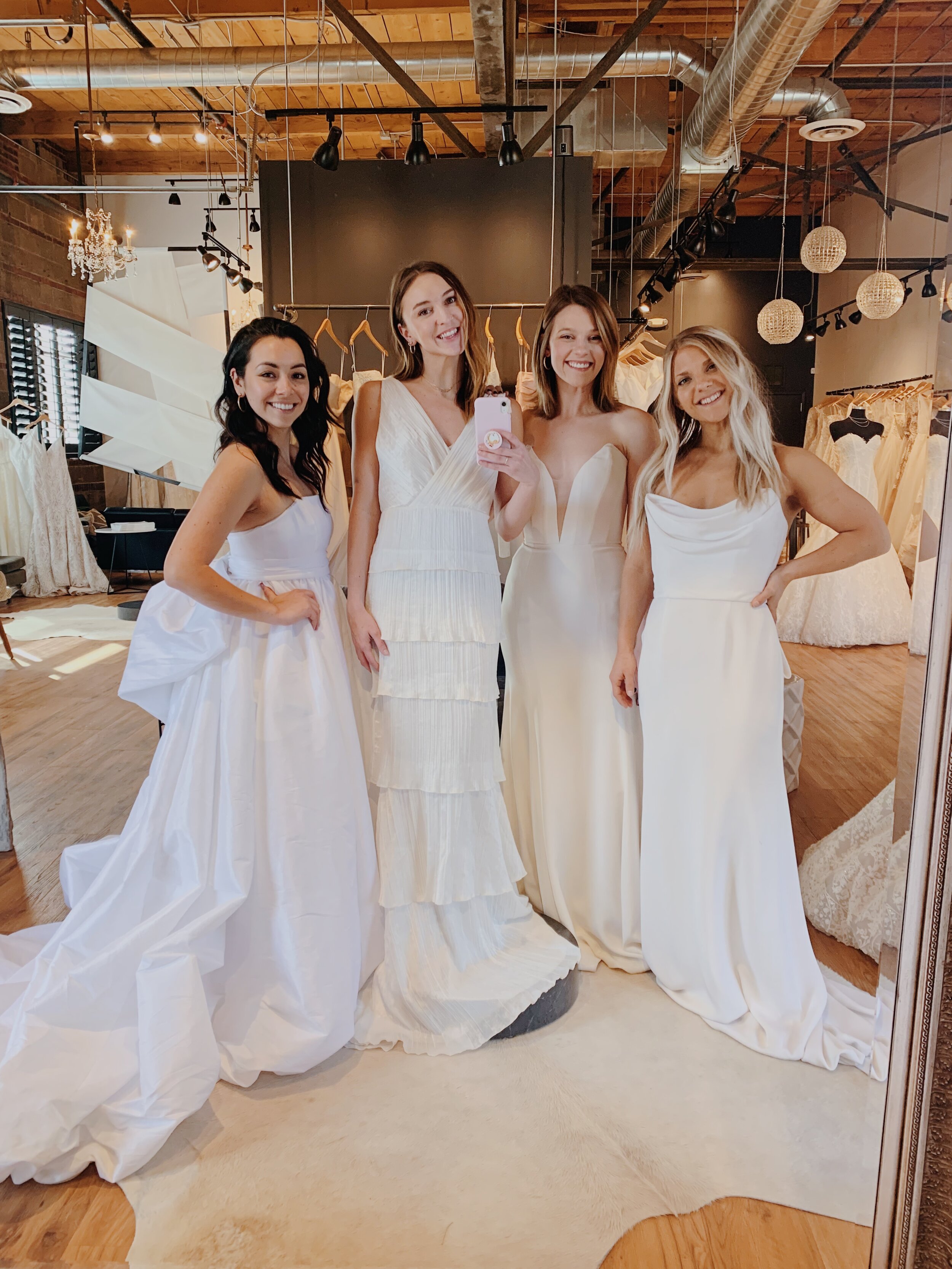 3 Things to Consider before Trying on Sample Gowns