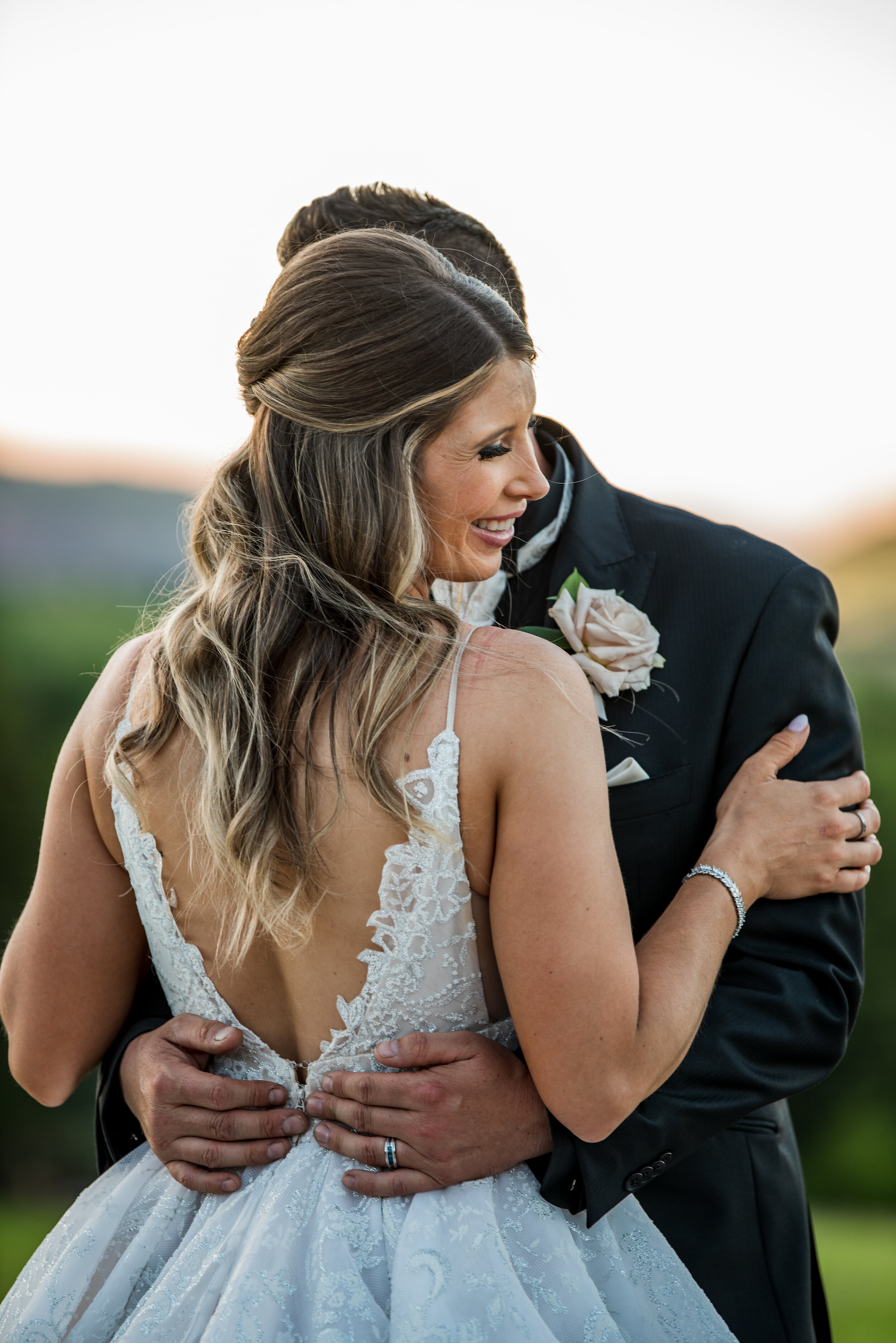  Victoria and Anthony’s Colorado outdoor summer wedding in Hayley Paige Markle wedding dress 
