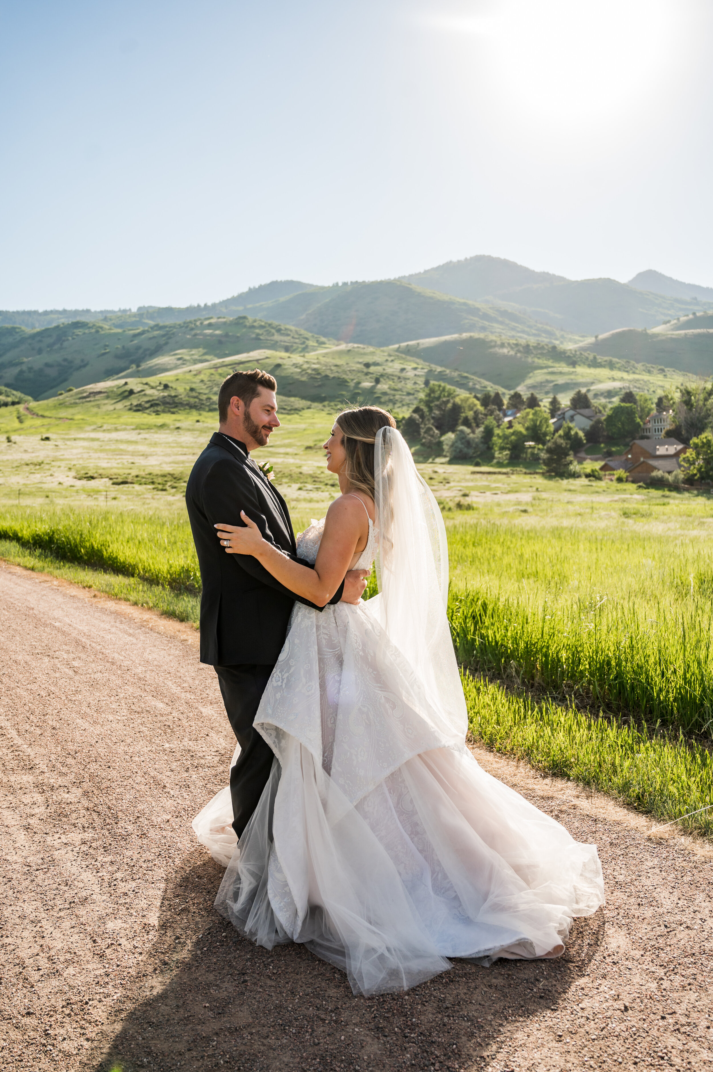  Victoria and Anthony’s Colorado outdoor summer wedding in Hayley Paige Markle wedding dress 