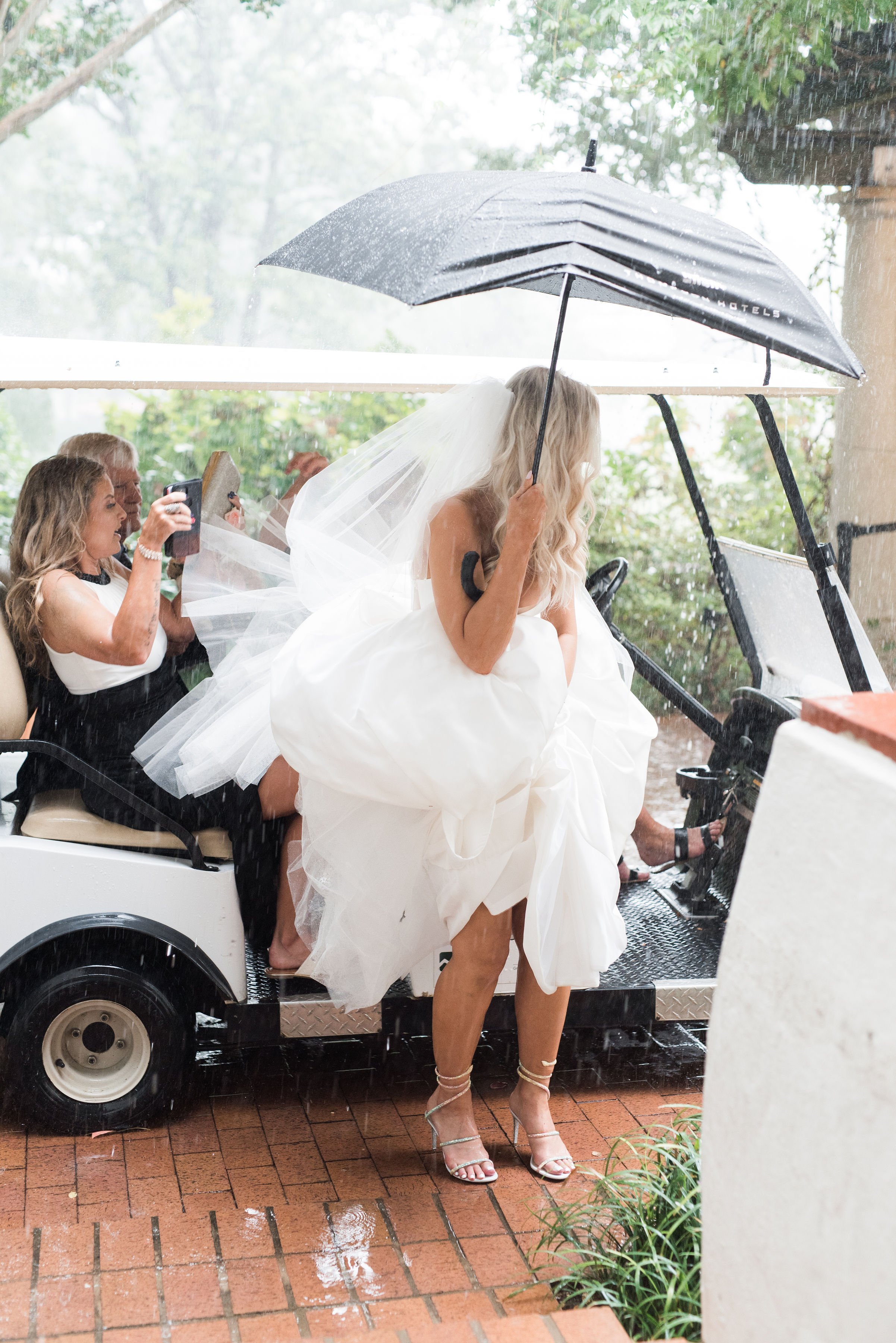 ines di santo's quice ball gown on a annabe real bride on a rainy day