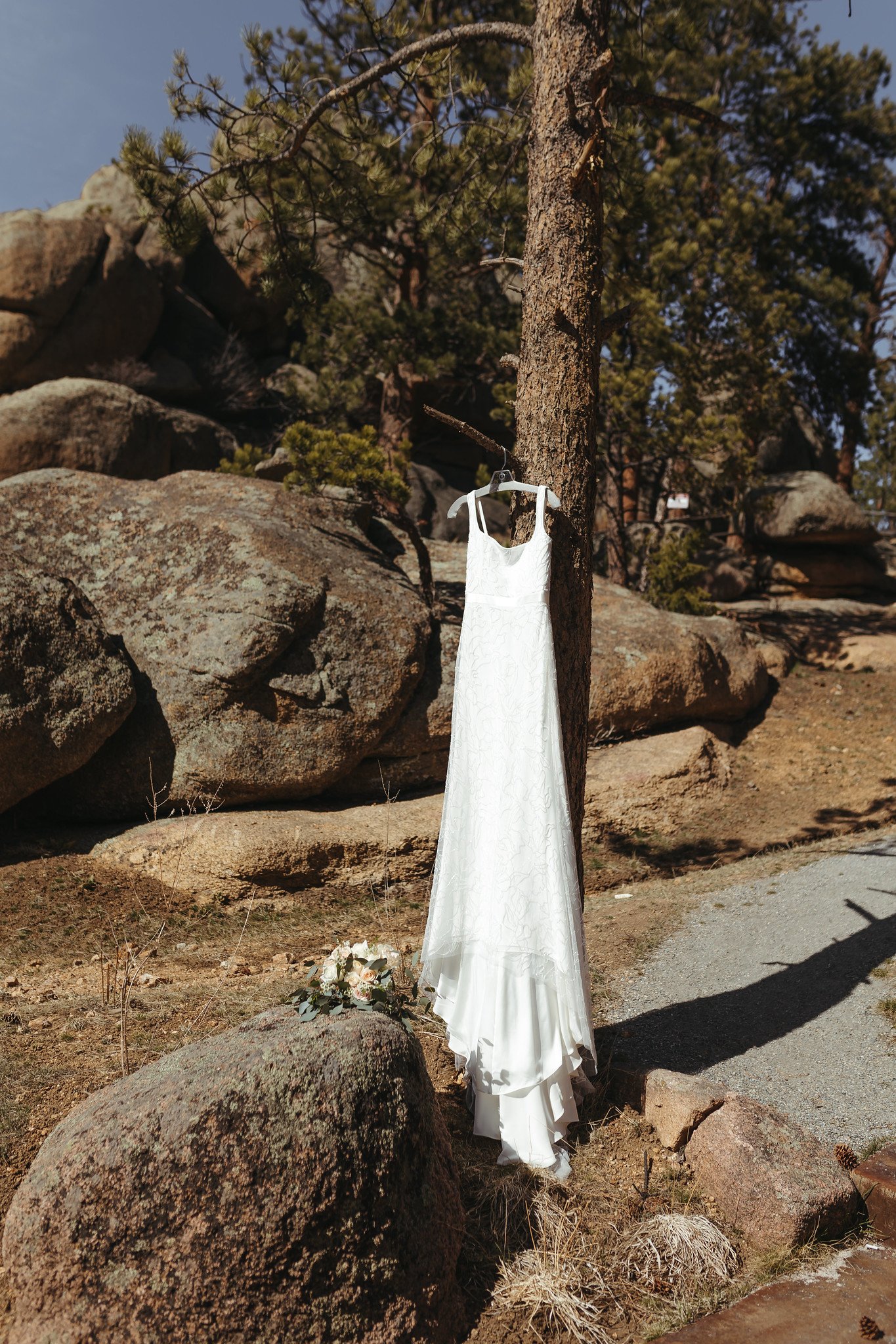 aspen-alexandra-grecco-wedding-dress-emma-and-stephen-wedding_03.jpg