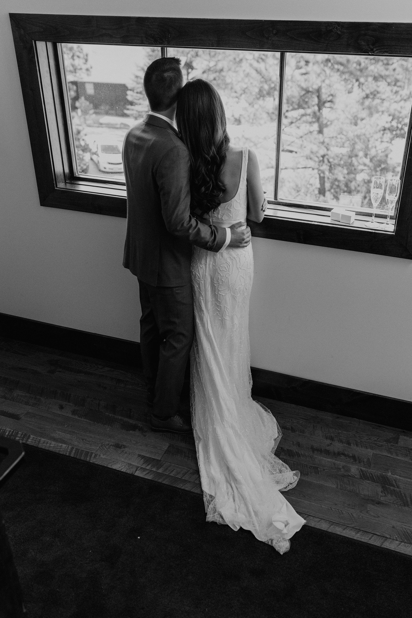 aspen-alexandra-grecco-wedding-dress-emma-and-stephen-wedding_15.jpg