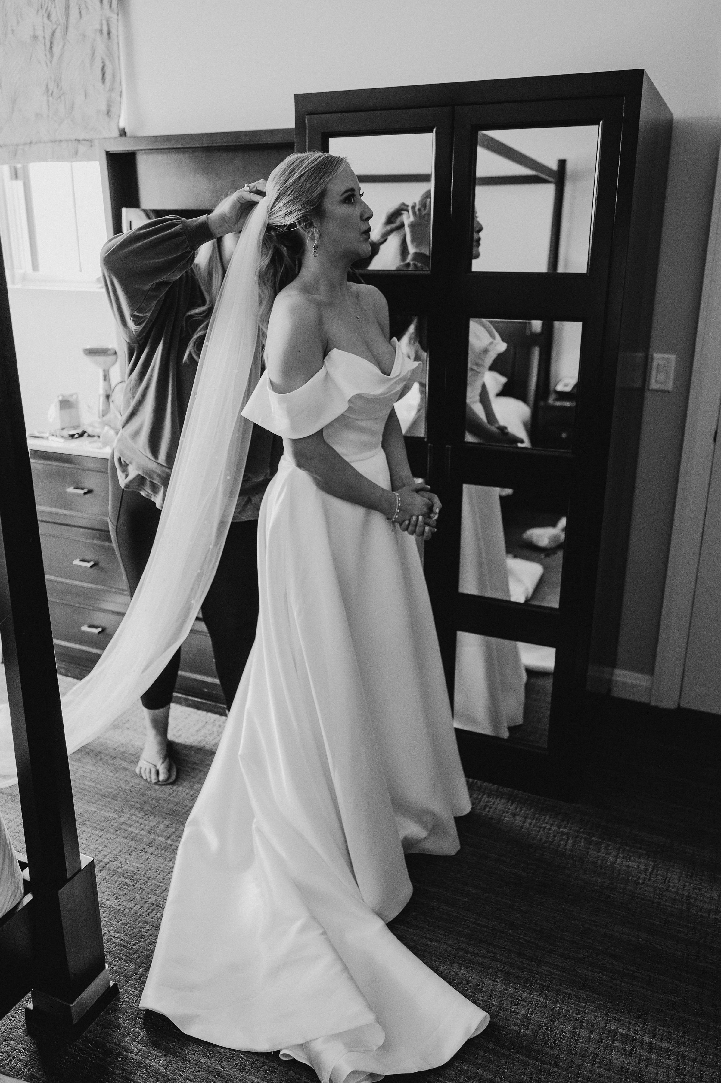 lebelle-hera-couture-wedding-dress-alison-and-kevin-wedding_02.jpg