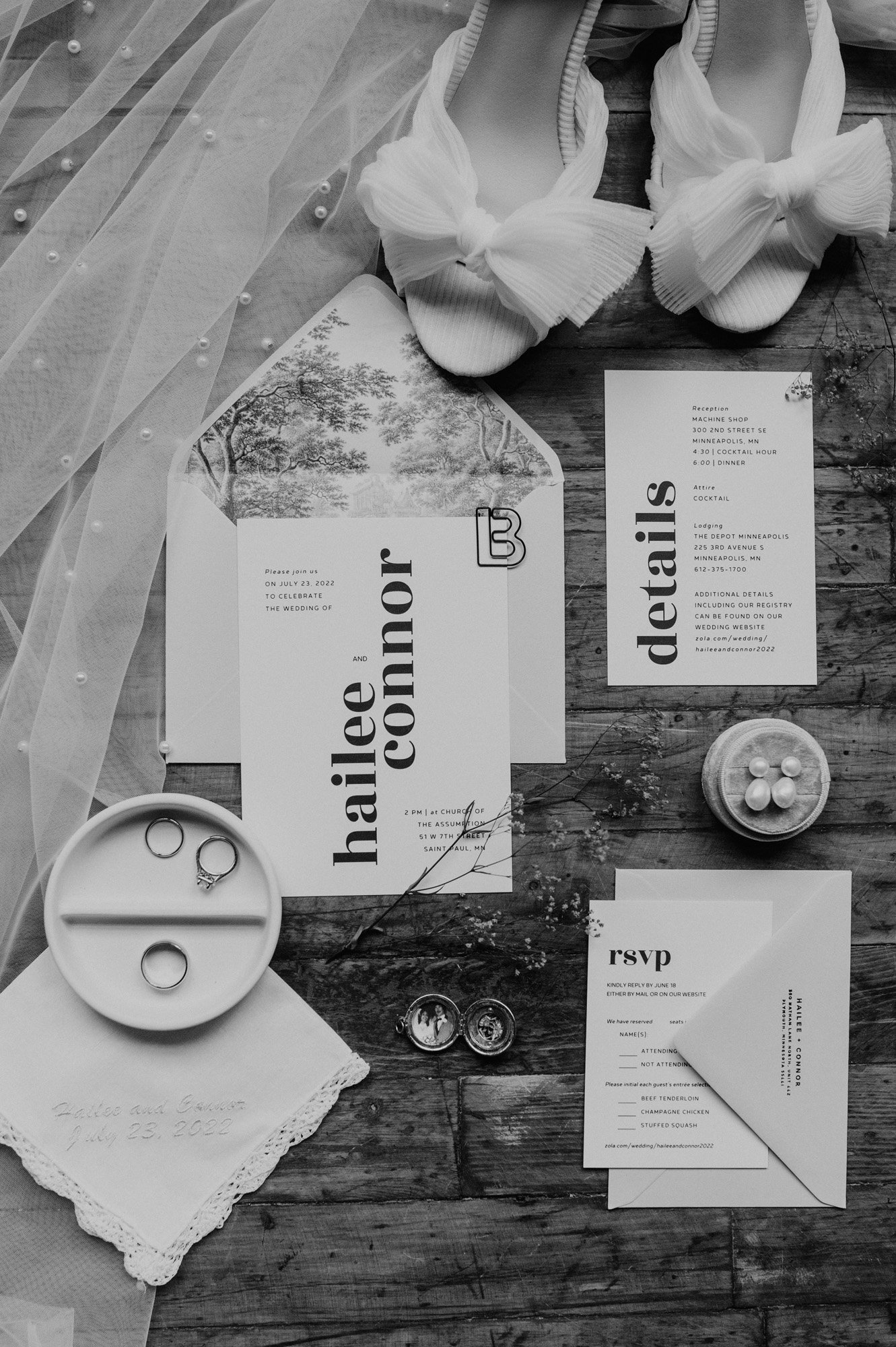 modern and bold wedding invitations in black and white