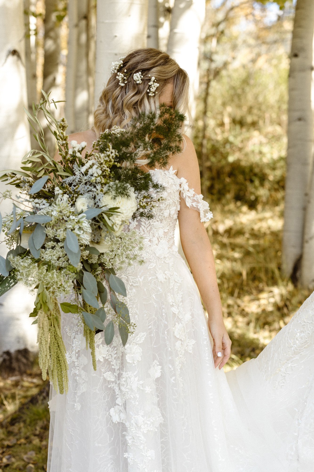 FLORA-DANY-TABET-WEDDING-DRESS-KELSEY-AND-IAN-WEDDING_04.jpg