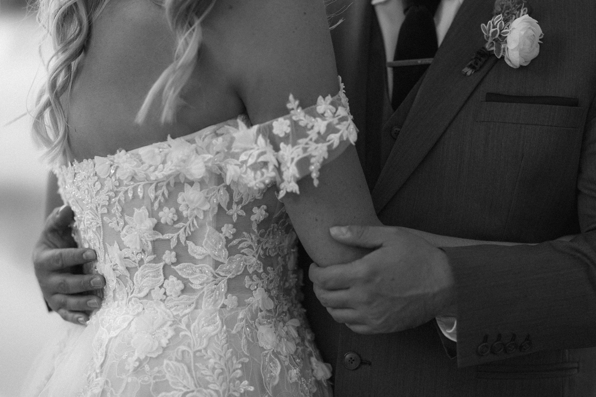 FLORA-DANY-TABET-WEDDING-DRESS-KELSEY-AND-IAN-WEDDING_16.jpg