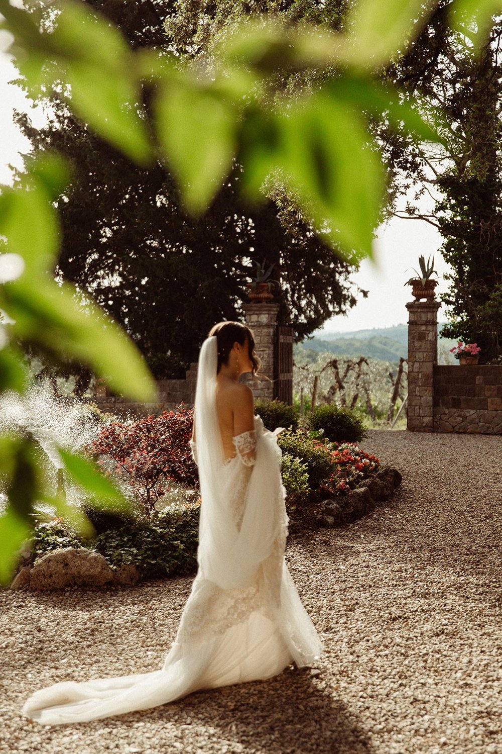 Castello-Il-Palagio-Tuscany-Wedding-in-Ines-Di-Santo-Chiara-13.jpg