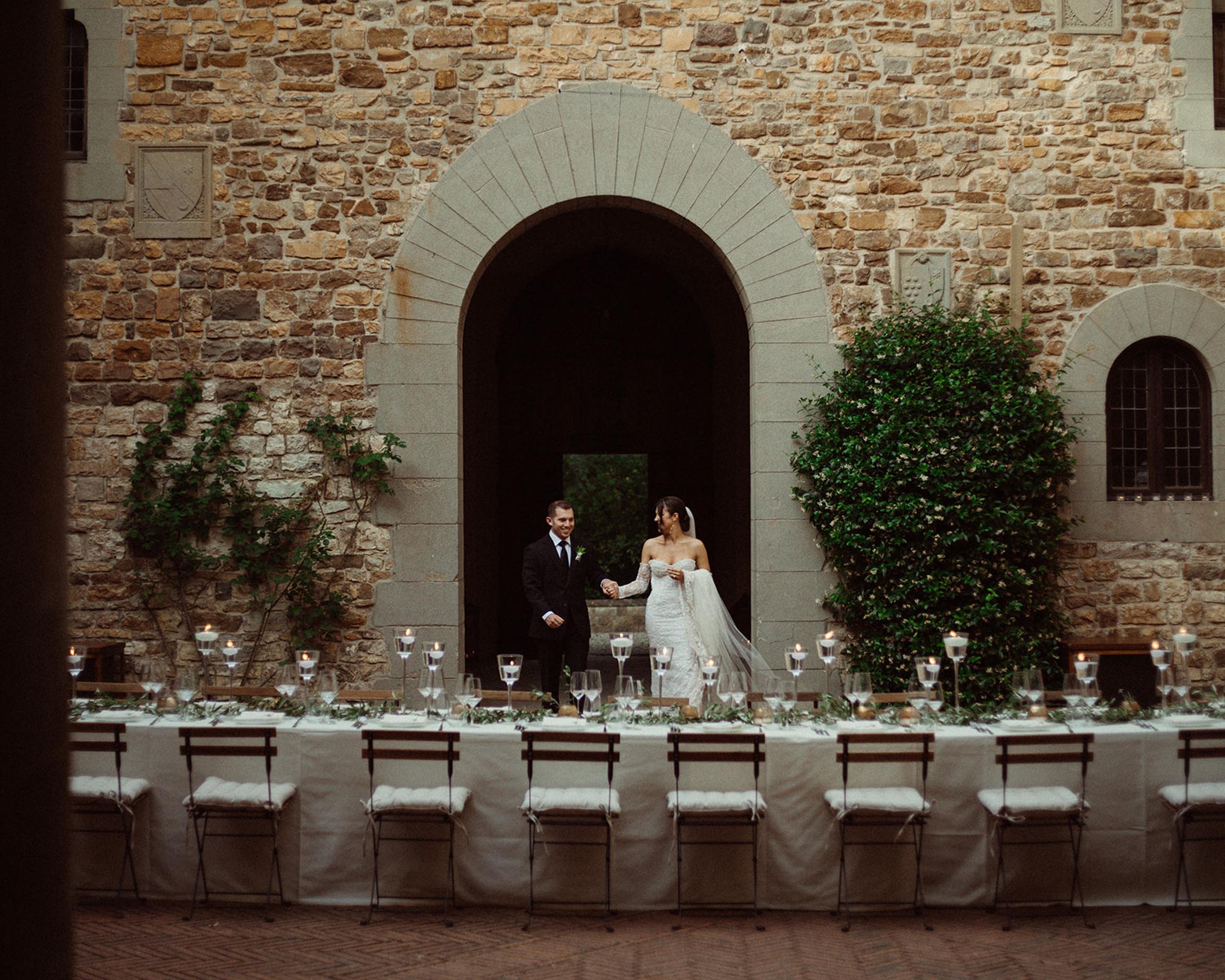 Castello-Il-Palagio-Tuscany-Wedding-in-Ines-Di-Santo-Chiara-18.jpg