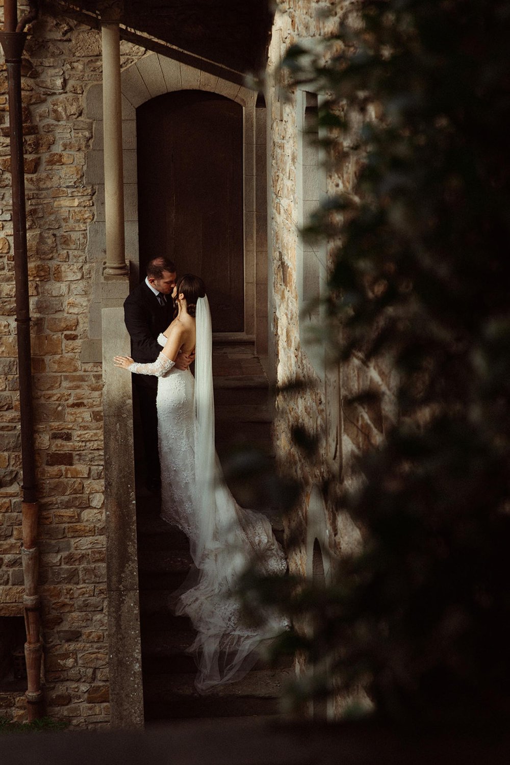 Castello-Il-Palagio-Tuscany-Wedding-in-Ines-Di-Santo-Chiara-20.jpg