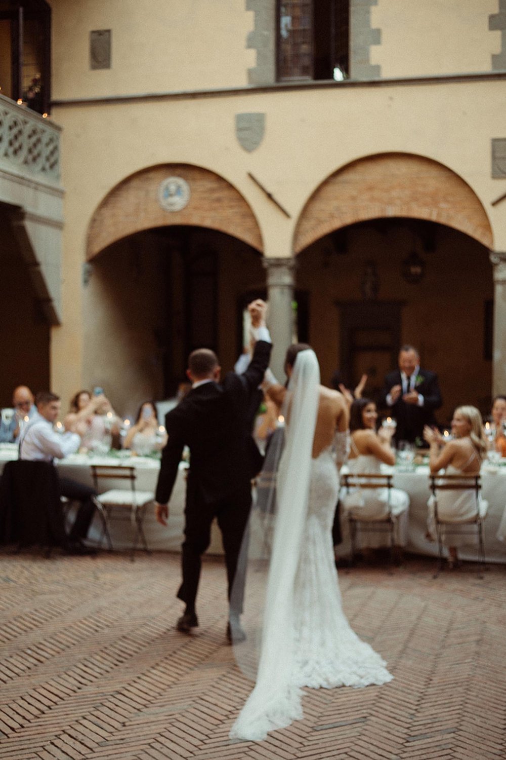 Castello-Il-Palagio-Tuscany-Wedding-in-Ines-Di-Santo-Chiara-22.jpg
