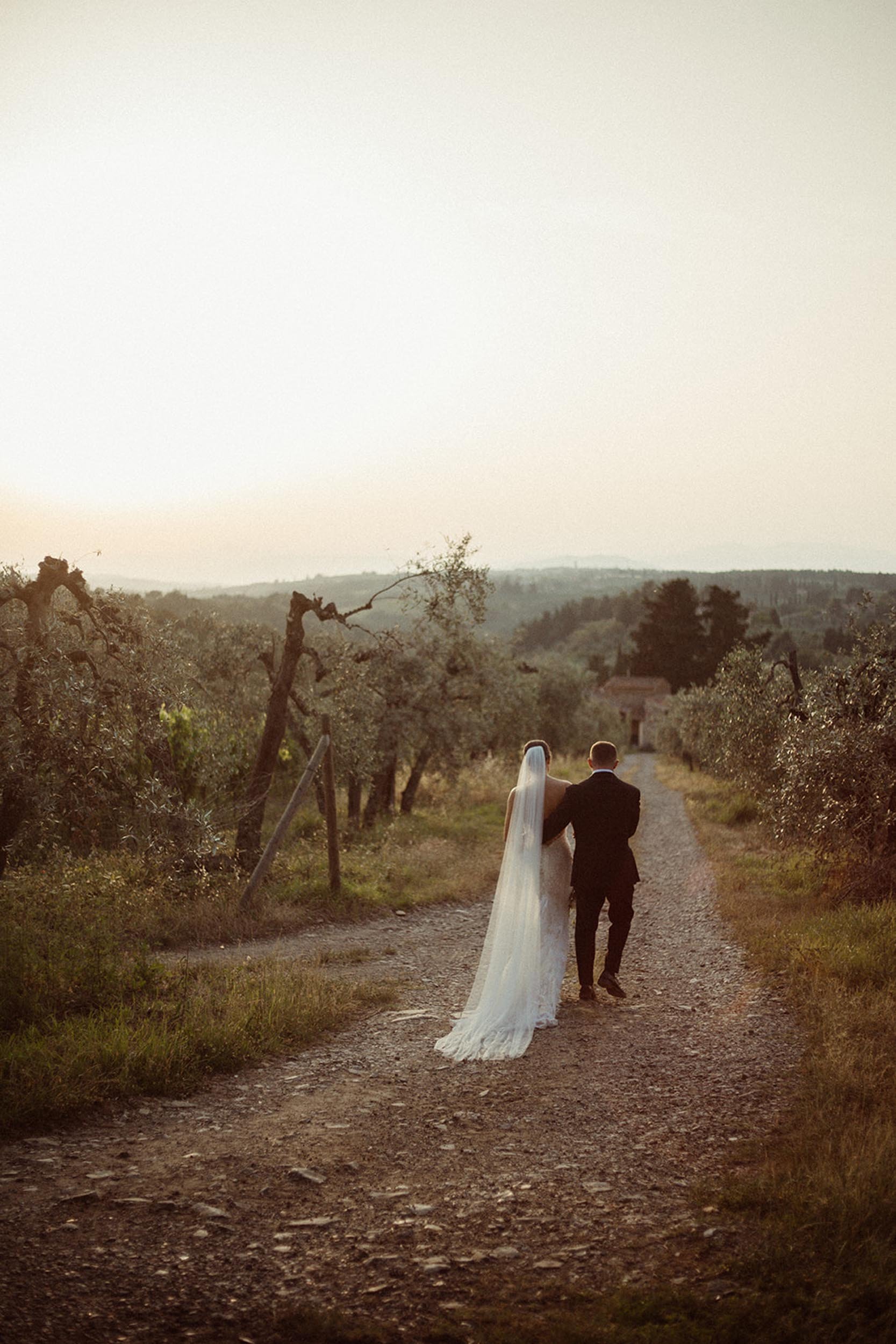 Castello-Il-Palagio-Tuscany-Wedding-in-Ines-Di-Santo-Chiara-31.jpg